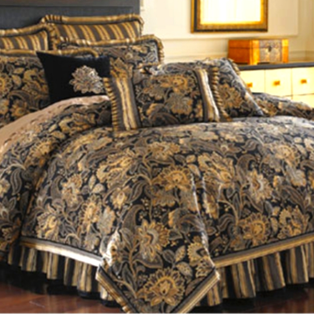 J. QUEEN VALDOSTA QUEEN, BEDSKIRT, PILLOW SHAMS